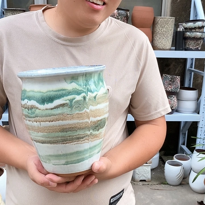 紫砂花盆口18高22瑕疵