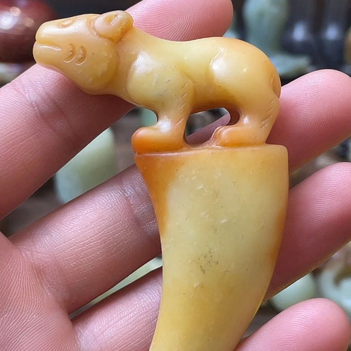 和田玉（糖玉）未镶嵌颈饰