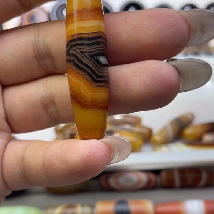 盘***透玛瑙/玉髓未镶嵌颈饰