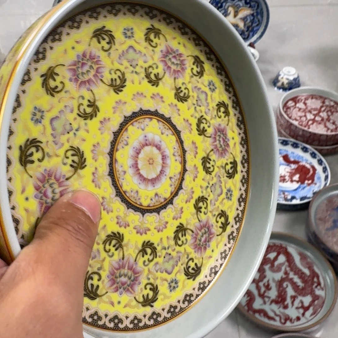 摆件黄珐琅彩大壶承