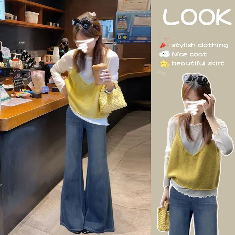 秋季温柔系穿搭女2025新韩版白色打底衫叠穿针织马甲牛仔裤三件套