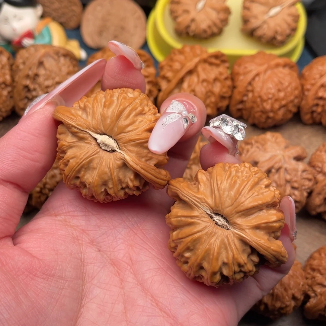 把件文玩核桃全品精配白狮子44