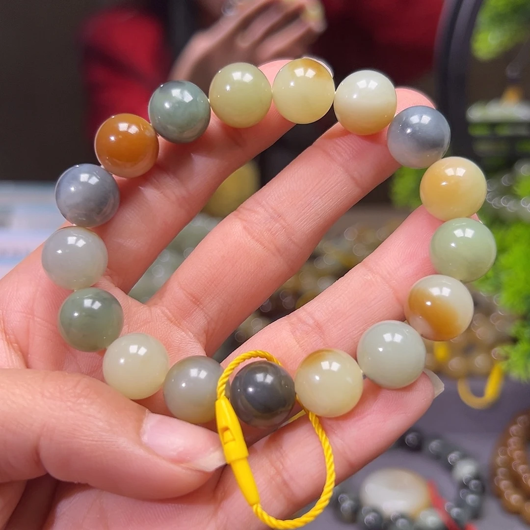 和田玉未镶嵌手串