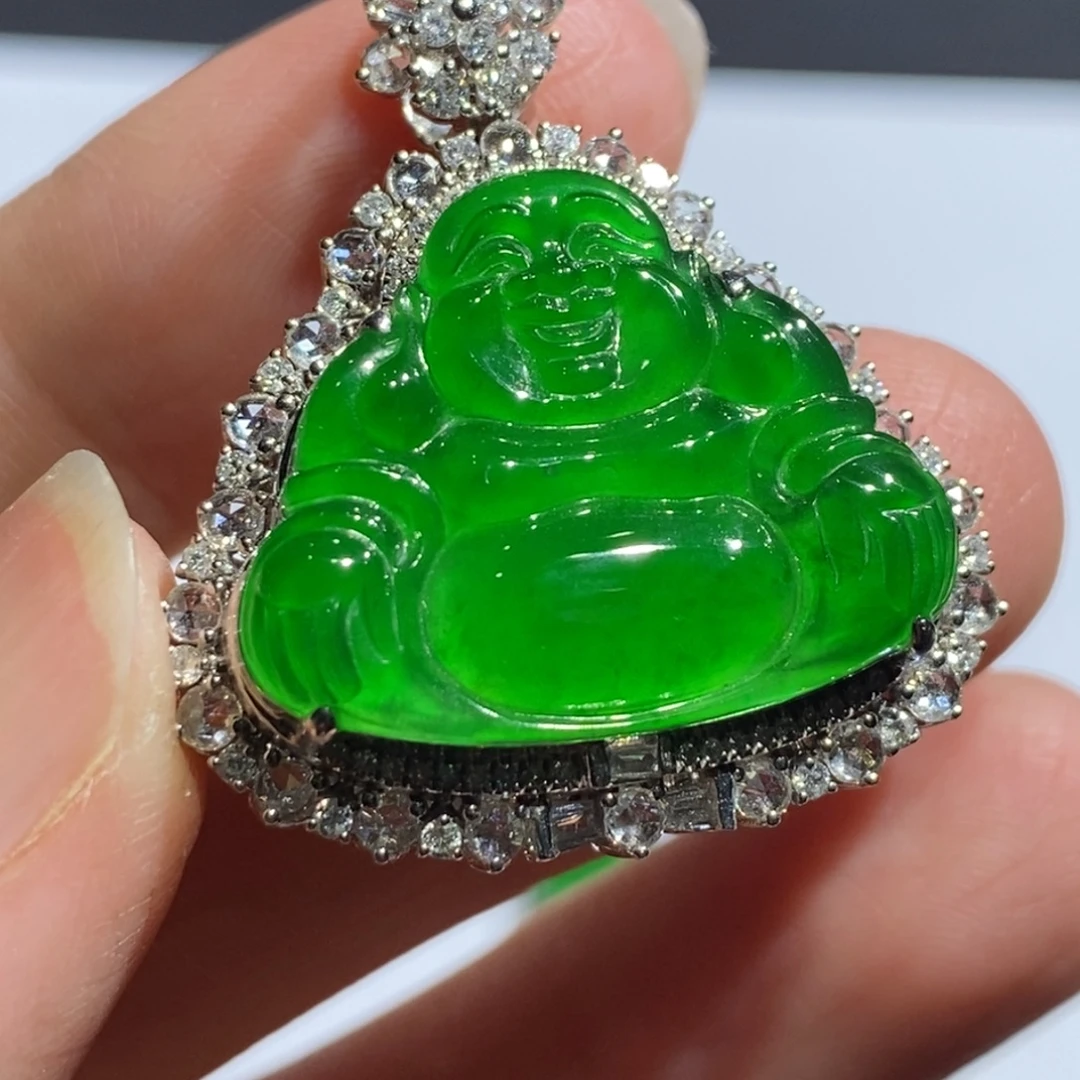 冷***头翡翠18K金镶嵌颈饰危地马拉佛公