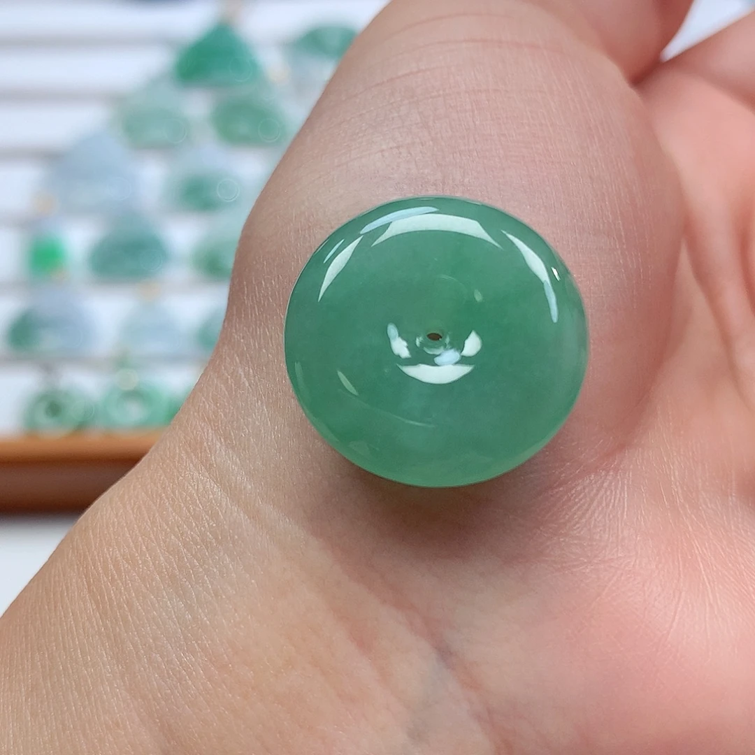 翡翠未镶嵌吊坠(不含链)21.5-6.4