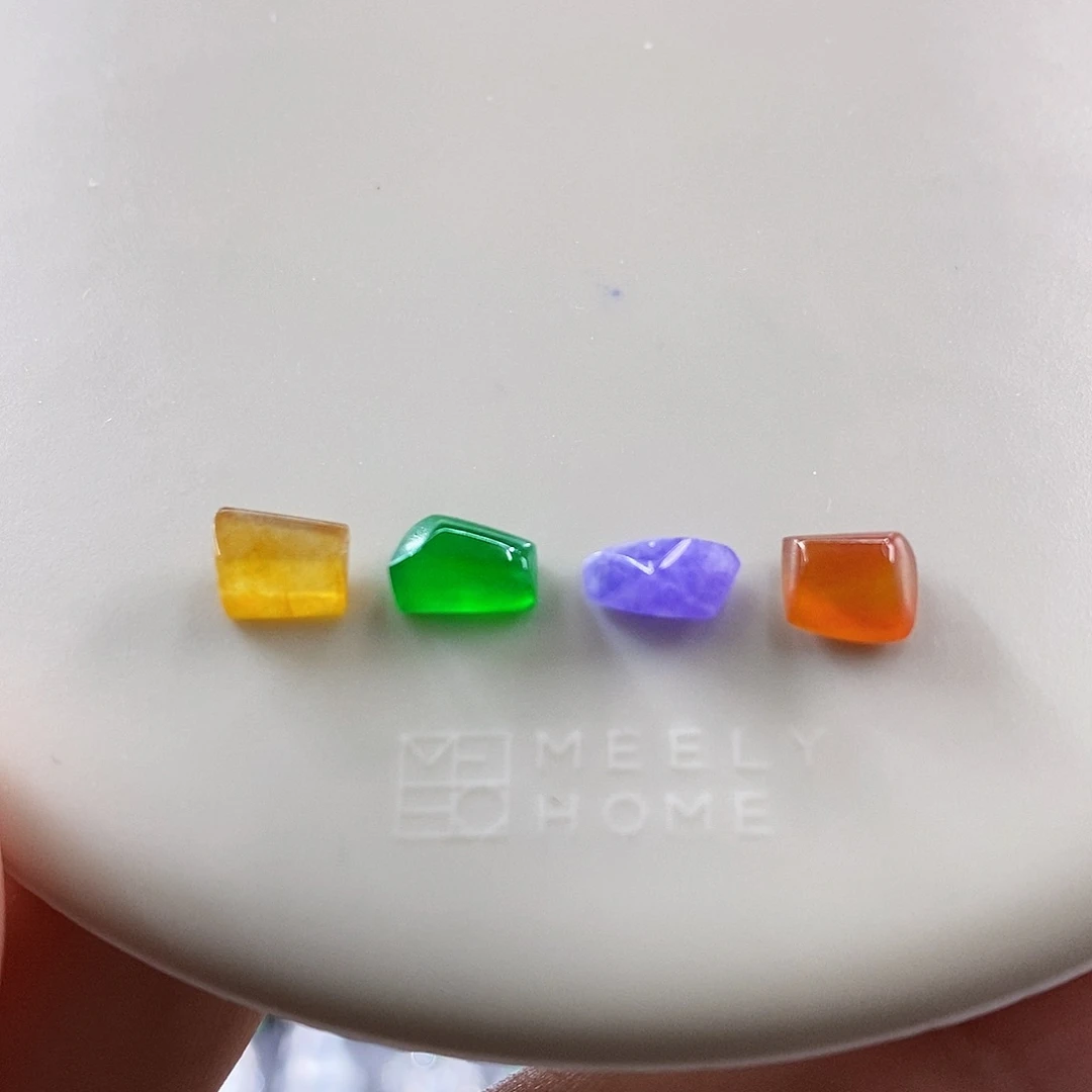 颈饰未镶嵌翡翠精品随形