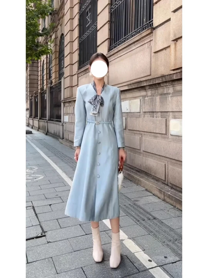 高级感气质蓝色收腰御姐连衣裙女2025秋冬新款通勤百搭时尚长裙子