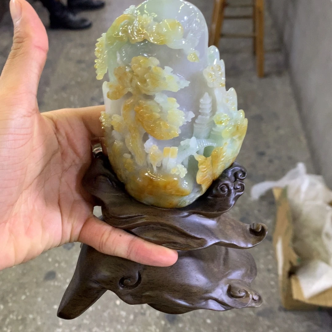 未镶嵌摆件翡翠往**風