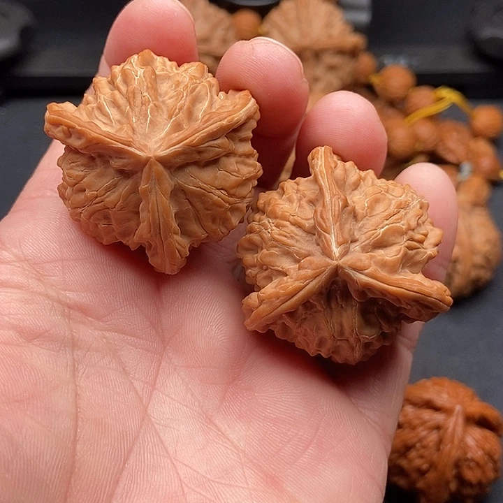 文玩核桃把件球奔
