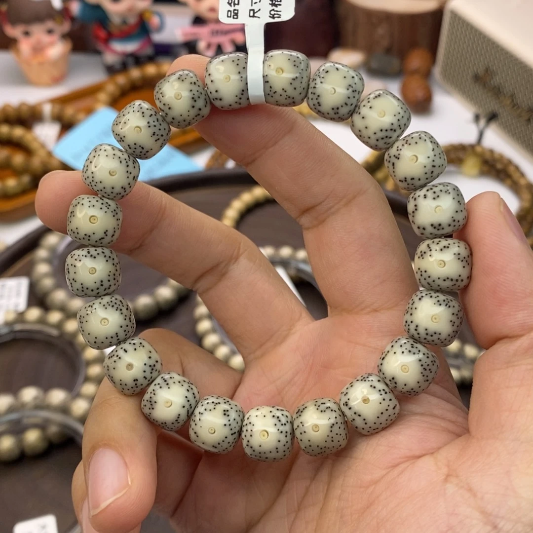 最***。吊坠星月菩提1111