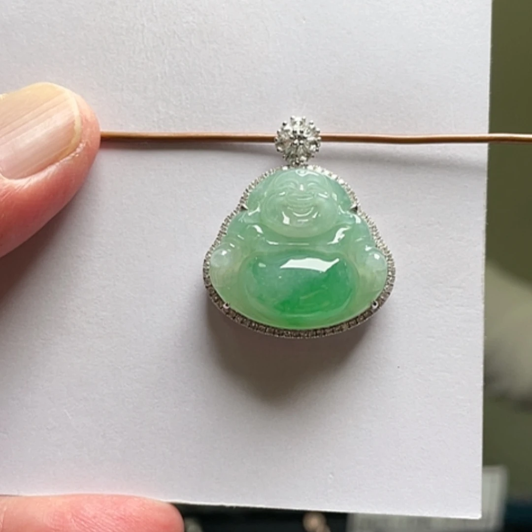 【闪购商品】吊坠(不含链)18K金镶嵌翡翠