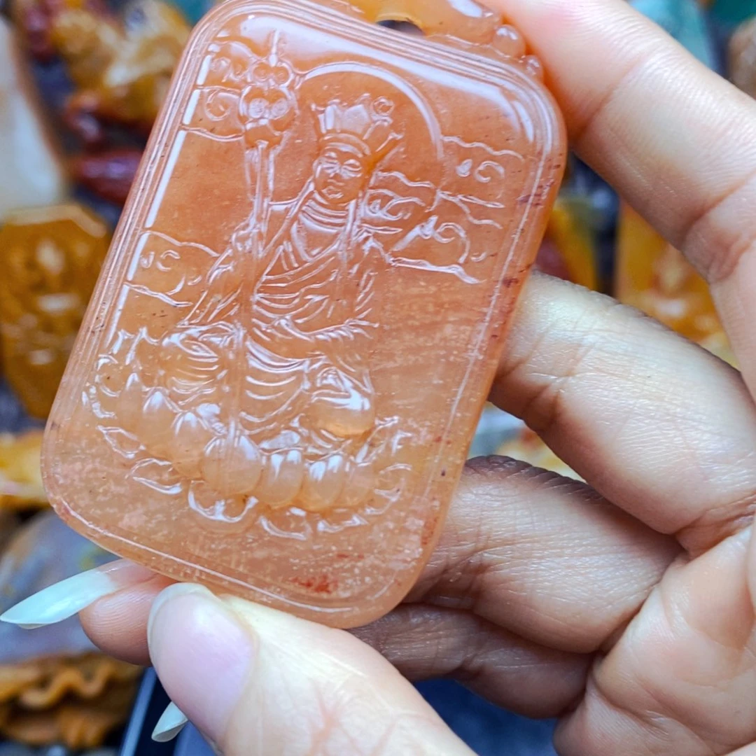 石英质玉（黄龙玉）未镶嵌颈饰
