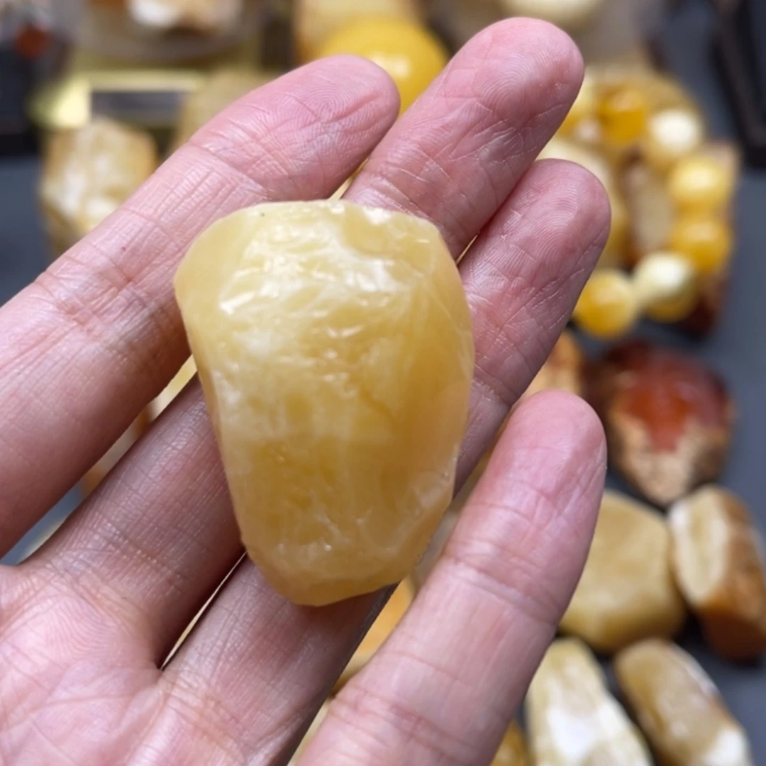 【闪购商品】未镶嵌定制琥珀天然琥珀蜜蜡原石定制三通水滴料子