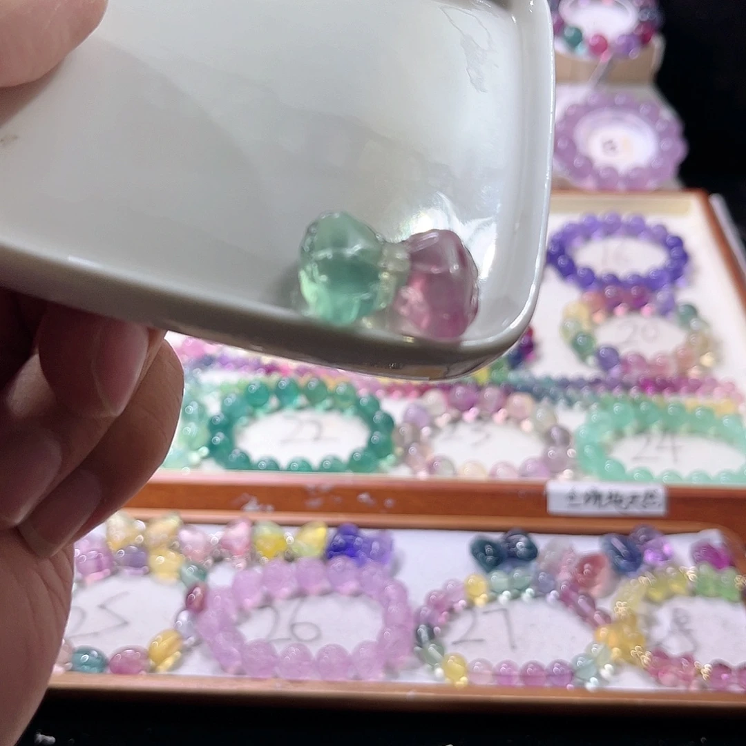 未镶嵌手链萤石粉绿鸳鸯色蝴蝶结