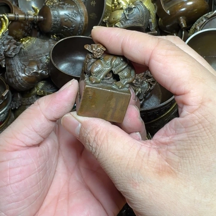 铜器摆件收收藏藏