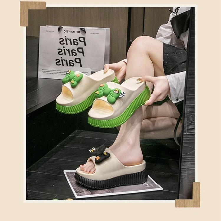 芥末防滑浴室2025新款厚底夏天呢凉拖家居鞋女时尚时装厚高跟拖鞋