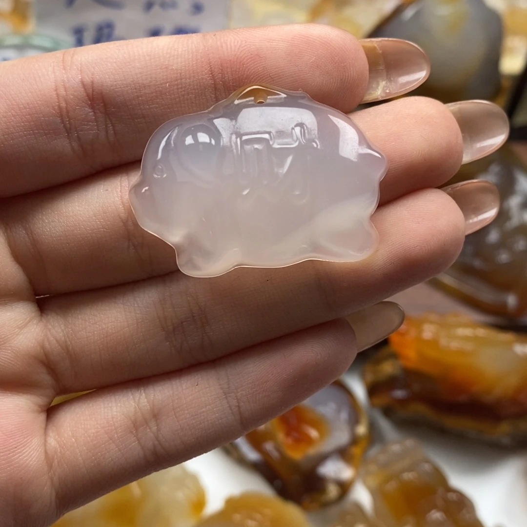 玛瑙/玉髓未镶嵌颈饰