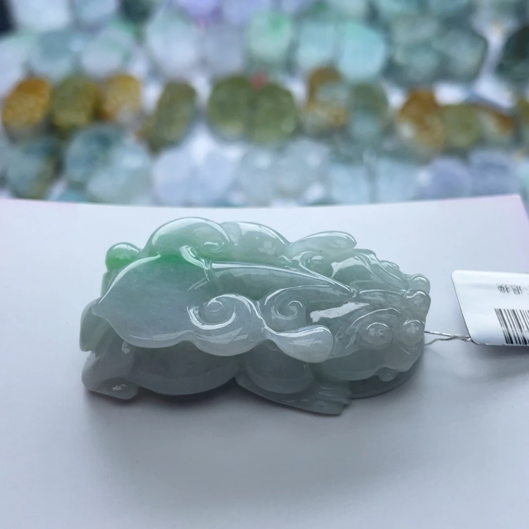 翡翠颈饰未镶嵌貔貅