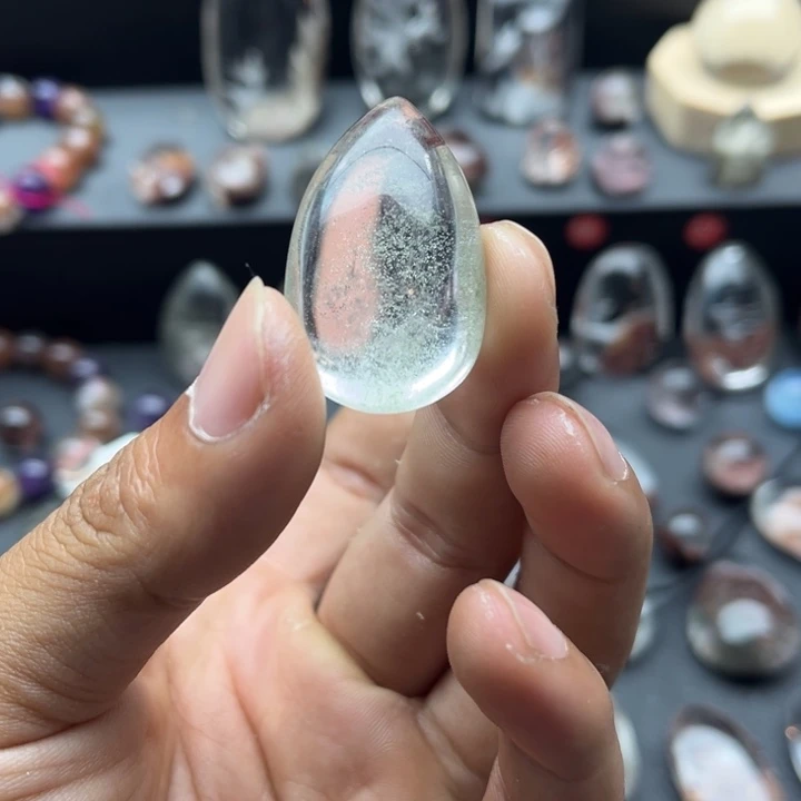 未镶嵌吊坠(赠链)水晶