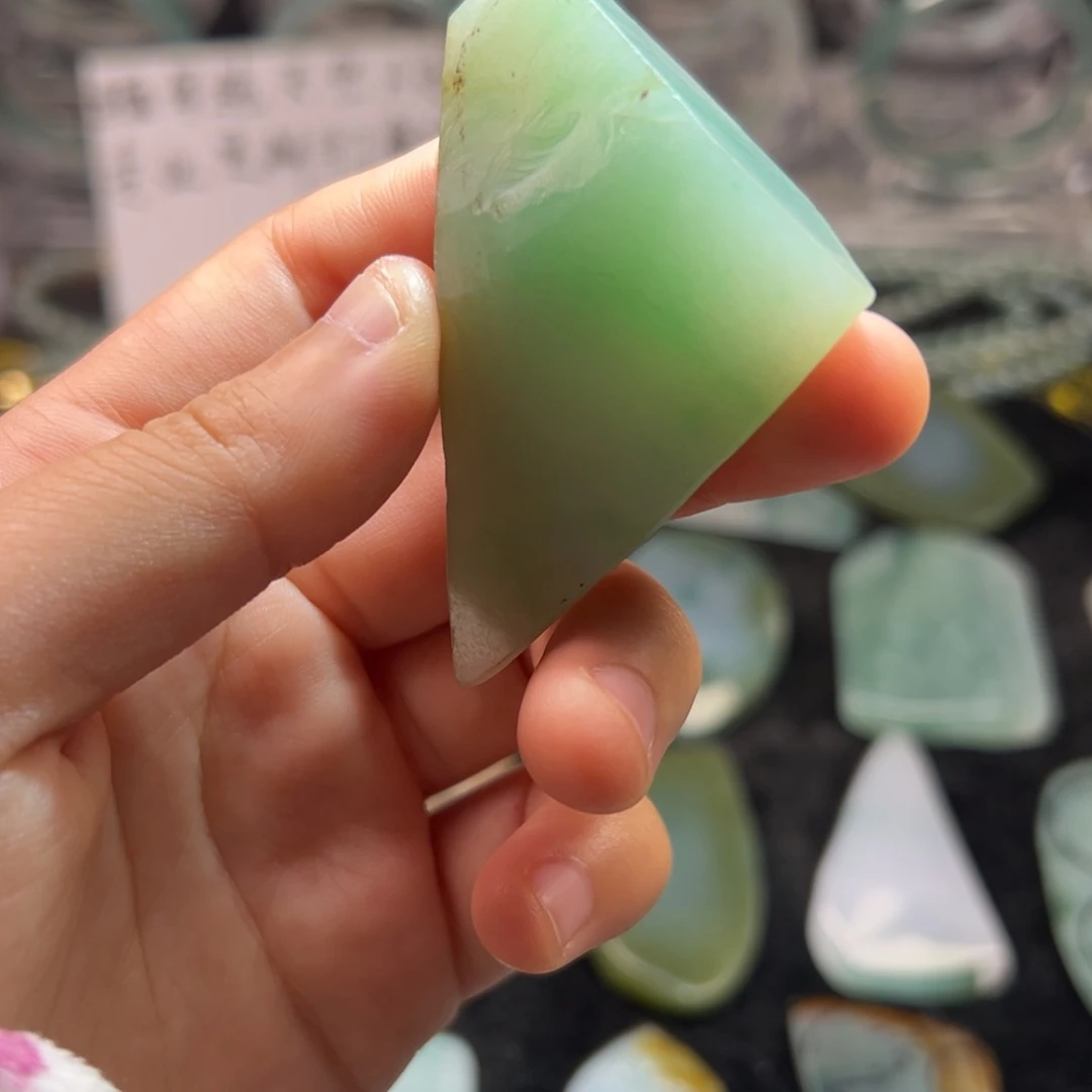 定制翡翠未镶嵌缅甸天然翡翠材料