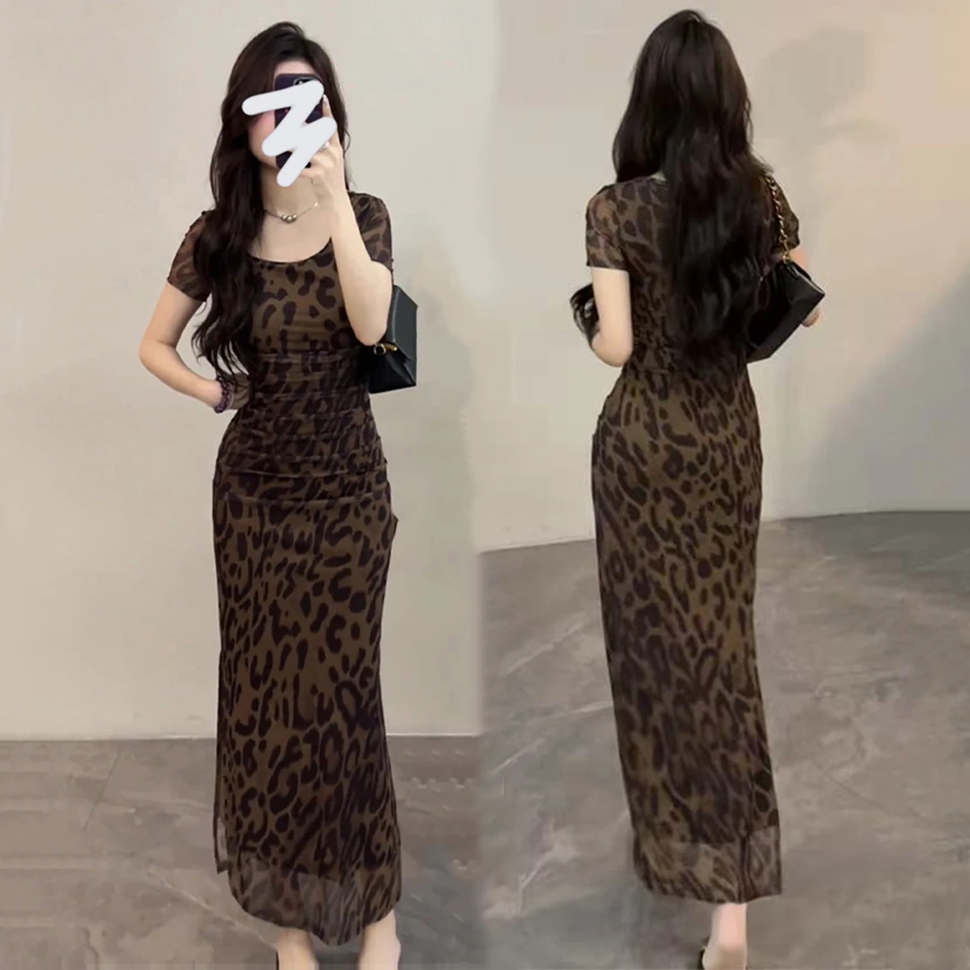 复古豹纹开叉短袖连衣裙女2025新款夏季气质修身显瘦气质包臀长裙