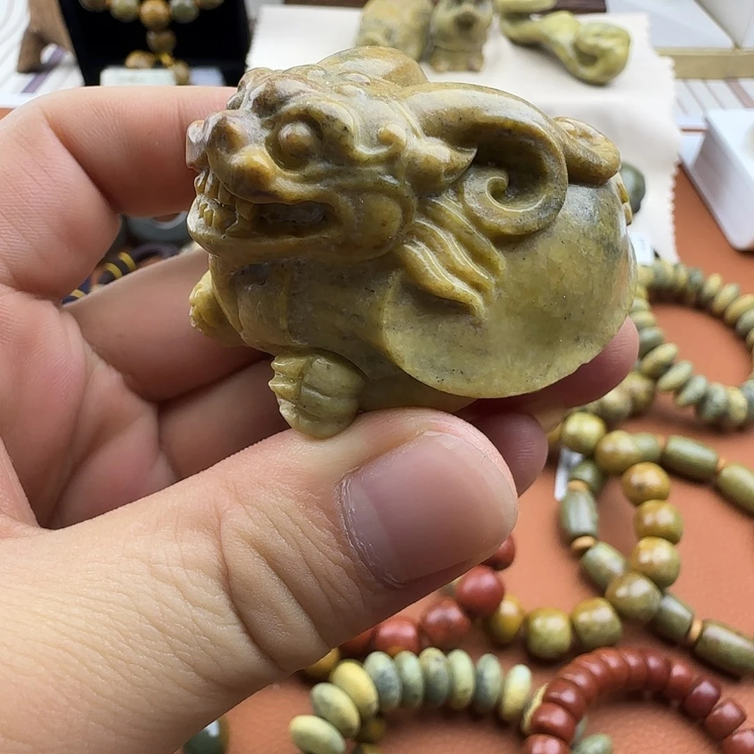岫岩河磨玉（透闪石质玉）未镶嵌珠宝奇石