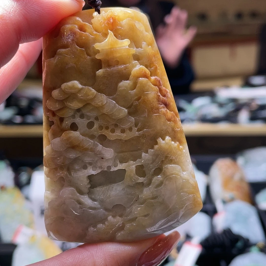 翡翠颈饰未镶嵌一个