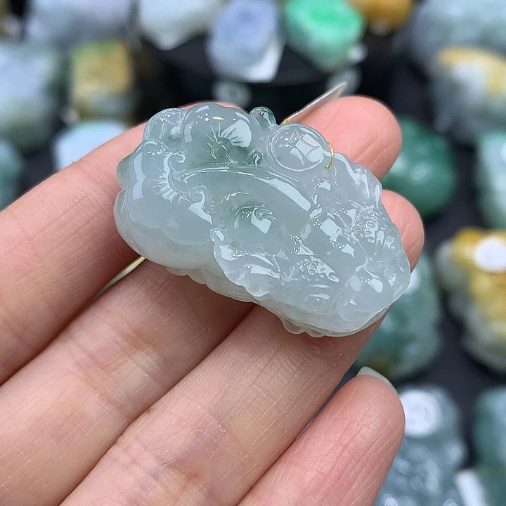 翡翠未镶嵌颈饰天然缅甸A货翡翠貔貅吊坠