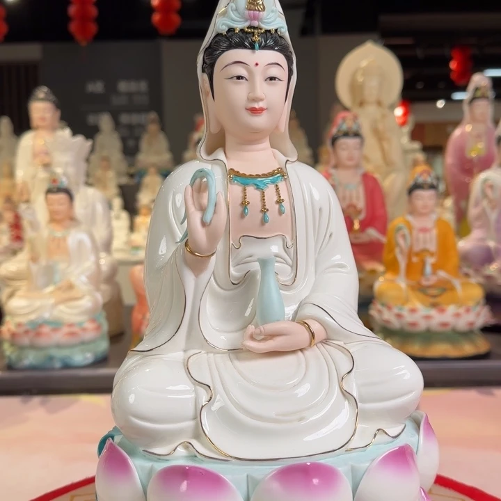 摆件陶宝莲观音 底彩描金