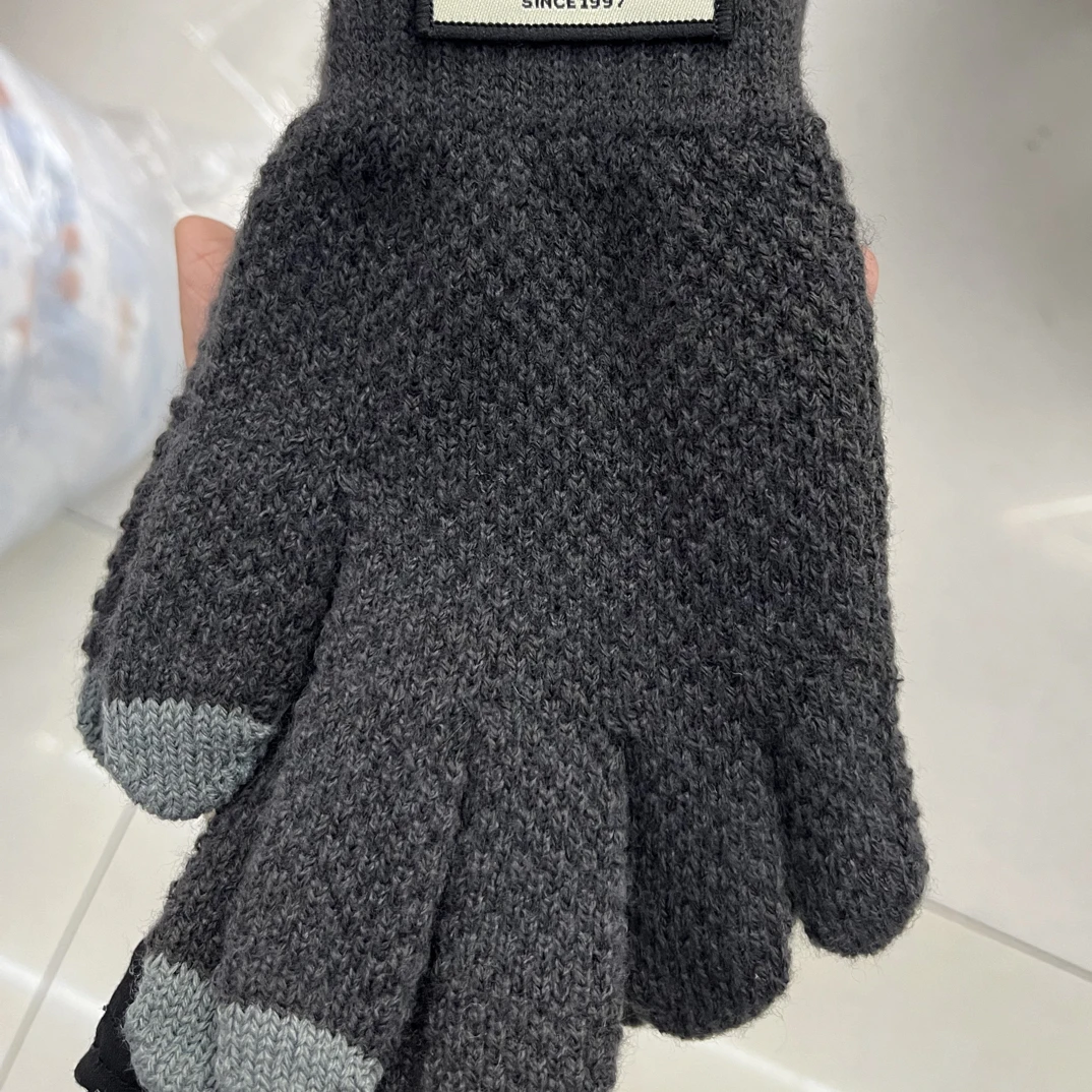 N09男士深灰色针织手套
