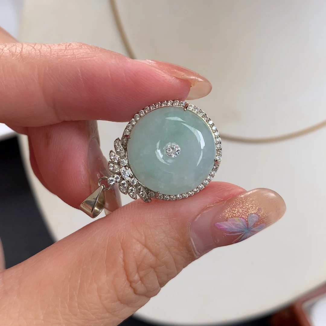 翡翠未镶嵌颈饰8584750687805888