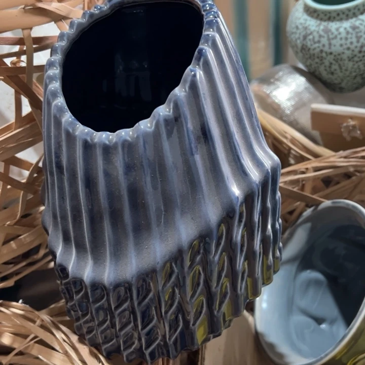 陶瓷花瓶摆件外贸出口（微瑕）