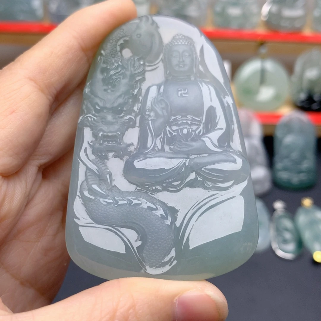 醉***花翡翠未镶嵌颈饰阿弥陀佛