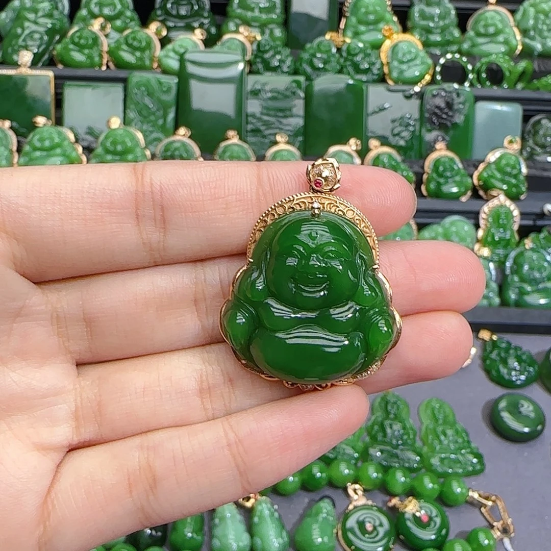 梅***子和田玉（碧玉）18K金镶嵌颈饰