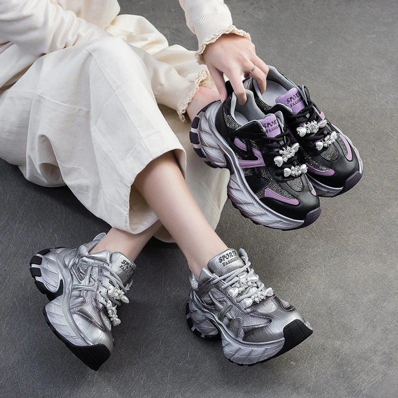 2025年春夏季新款小众风格拼色爆款水钻老爹鞋休闲时尚复古女鞋