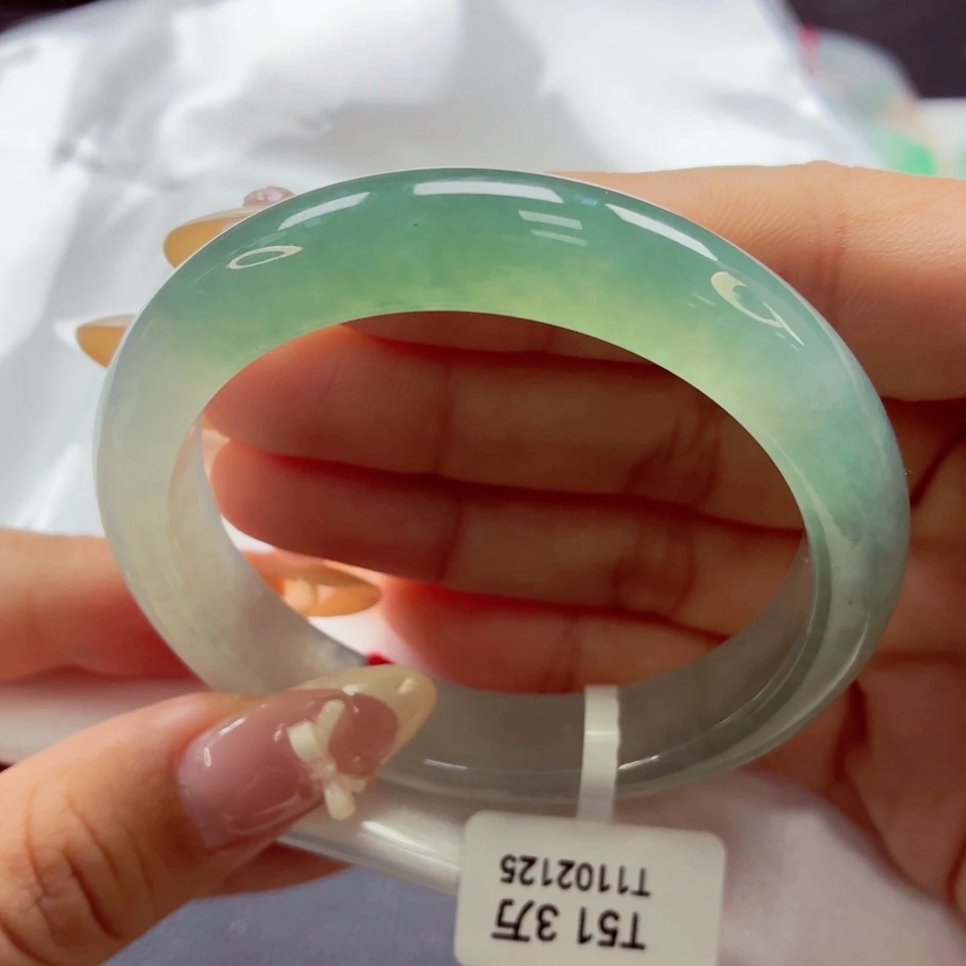 翡翠未镶嵌手镯68冰透起光半山水52-058