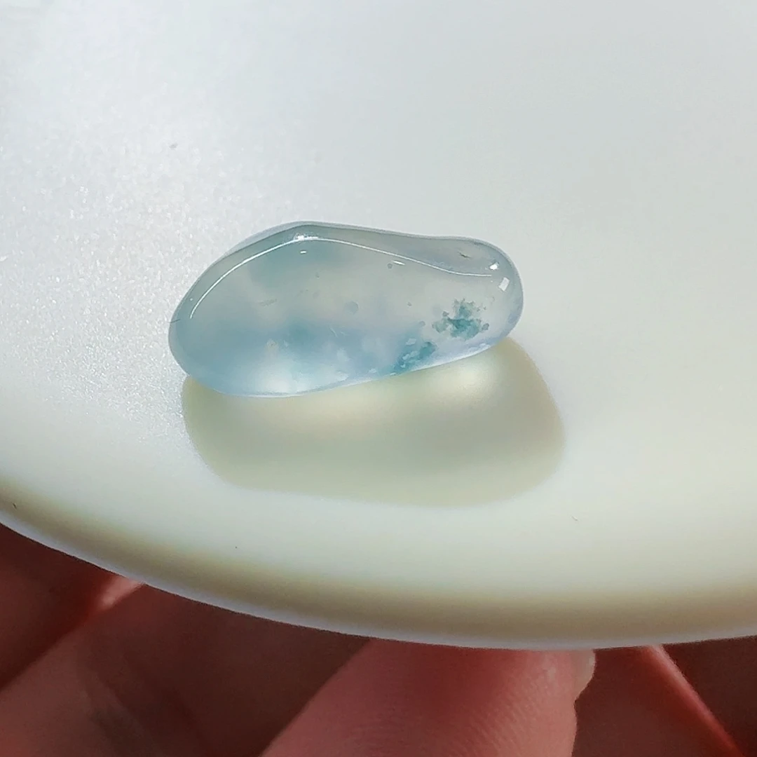 翡翠颈饰未镶嵌买断价