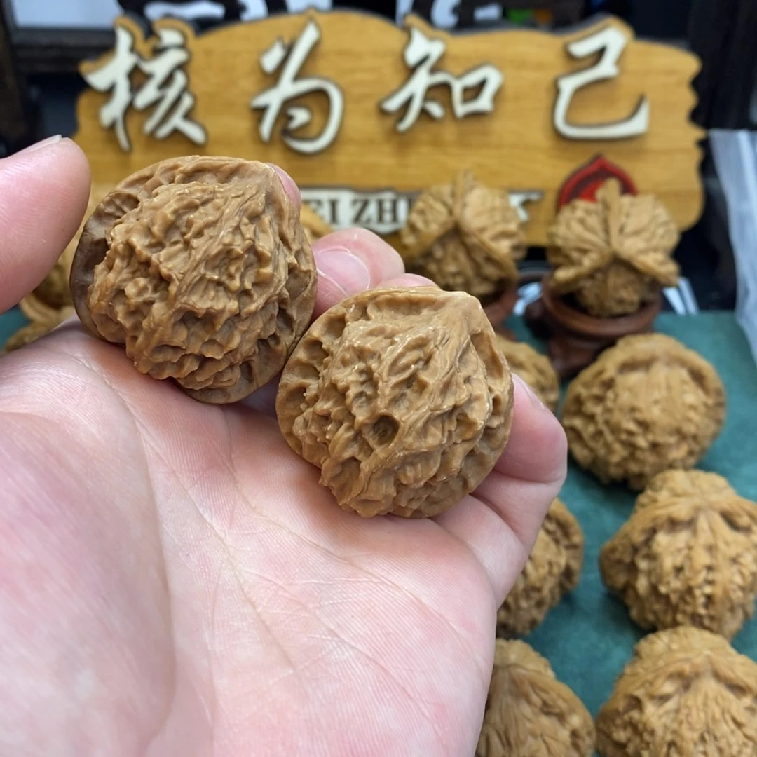 文玩核桃吊坠小众野生1 35