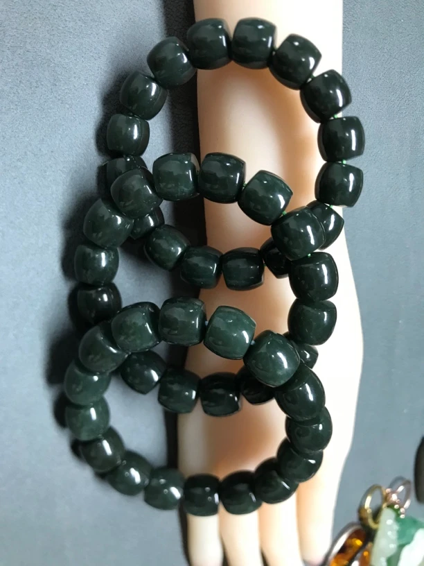 天然新疆且末蓝卡14直切珠深邃蓝精美手串，拍一发一多样性发货