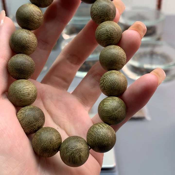 手串沉香1.4蛇皮纹绿底单圈