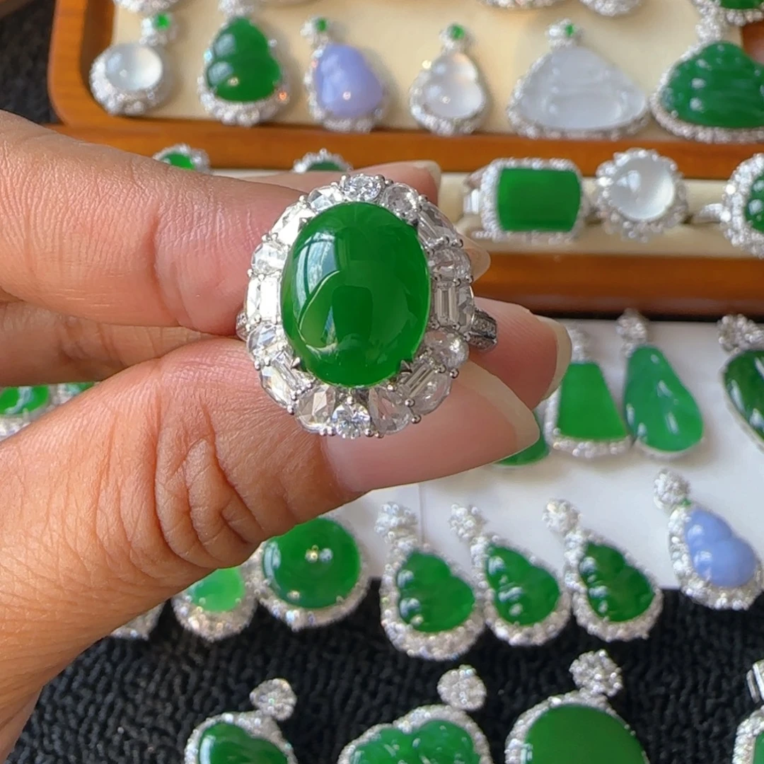 ****o翡翠18K金镶嵌戒指戒指