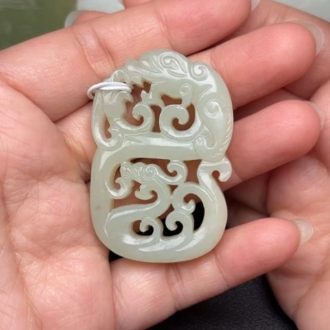 和田玉挂件未镶嵌蒜*