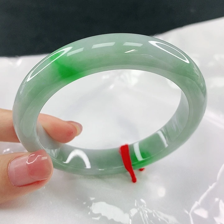 翡翠未镶嵌手镯圈55，85071