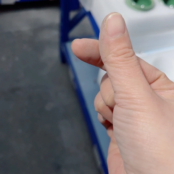 向***端莲花鼓型炖盅粉青哈哈哈碗