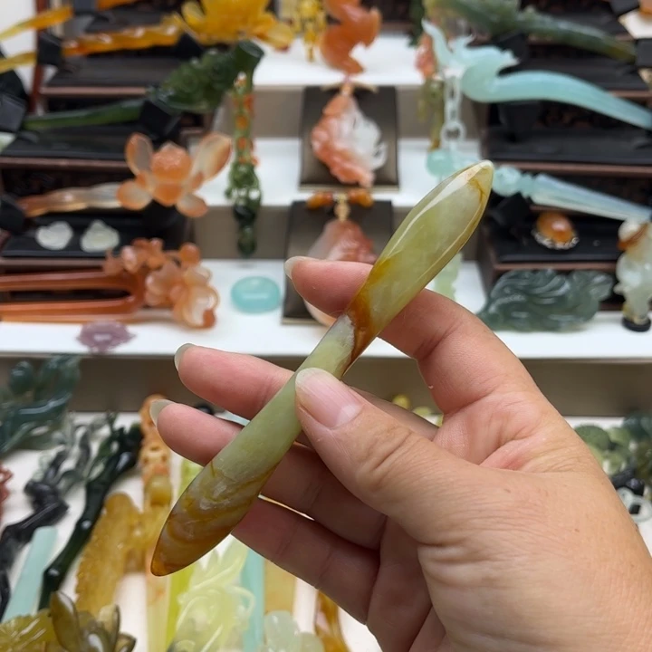 蛇纹石玉未镶嵌岫玉发簪