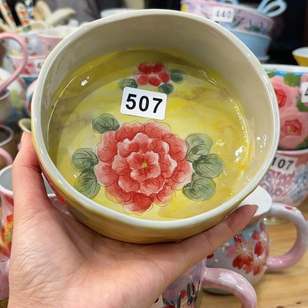 瓷片兔兔盖茨。兔兔