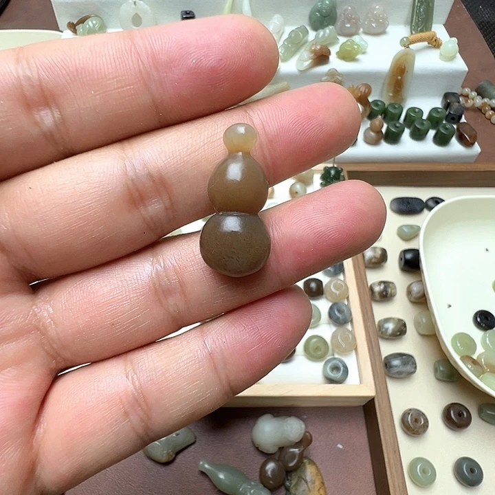 未镶嵌和田玉珠宝半成品