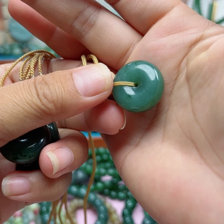 手串未镶嵌和田玉