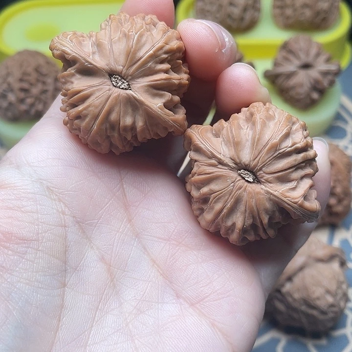 正磨40全品红皮。