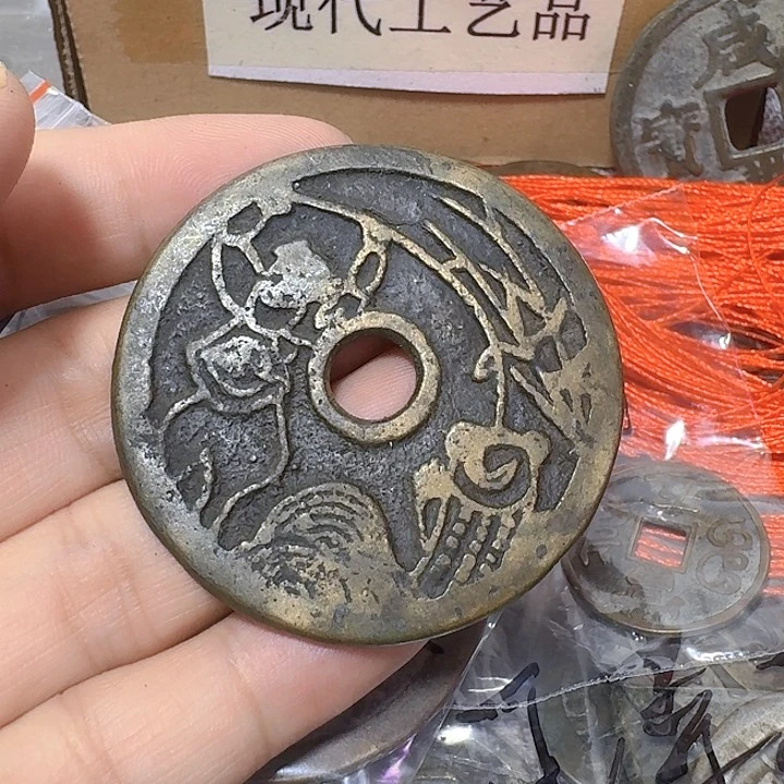 铜奋****了现代工艺品花钱